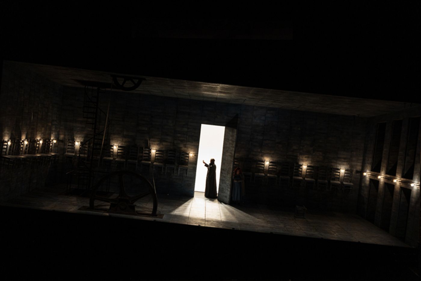 Photos: First Look at Chicago Lyric Opera's THE FLYING DUTCHMAN  Image