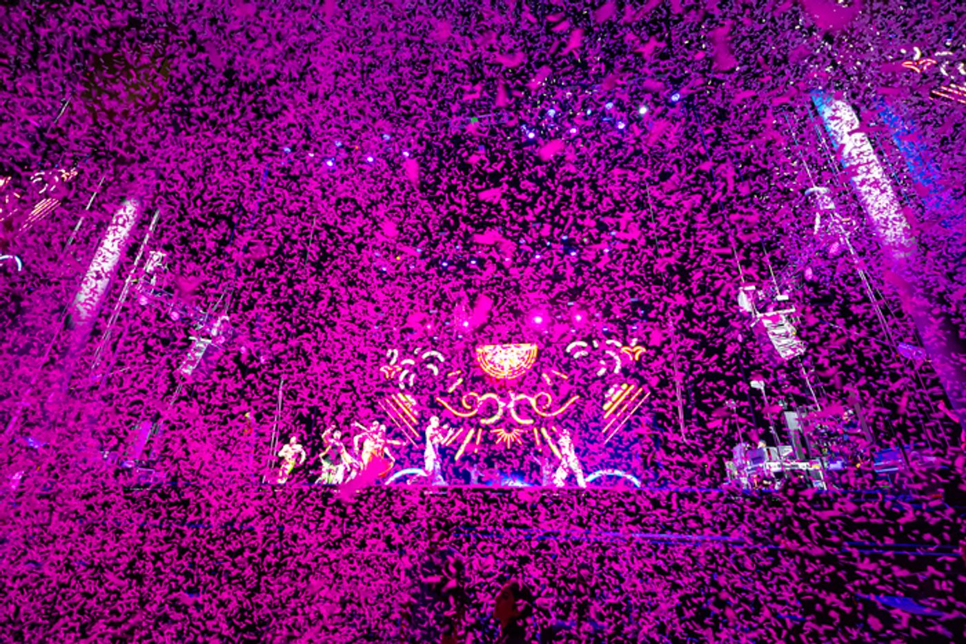 Photos: Cirque du Soleil Celebrates 30 Years at LIFE IS BEAUTIFUL's 10th Anniversary Festival Photos: Cirque du Soleil Celebrates 30 Years at LIFE IS BEAUTIFUL's 10th Anniversary Festival Image