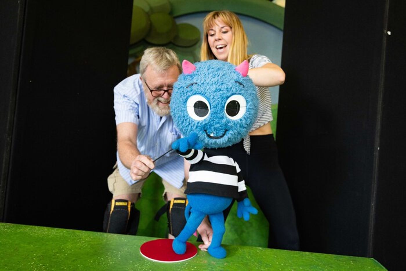 Video/Photos: Full Cast Set and First Look at UK Tour of THERE'S A MONSTER IN MY SHOW  Image