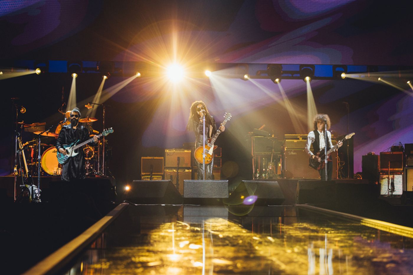 Photos: Kelly Clarkson, Lenny Kravitz & More Play The 2023 iHeartRadio Music Festival  Image