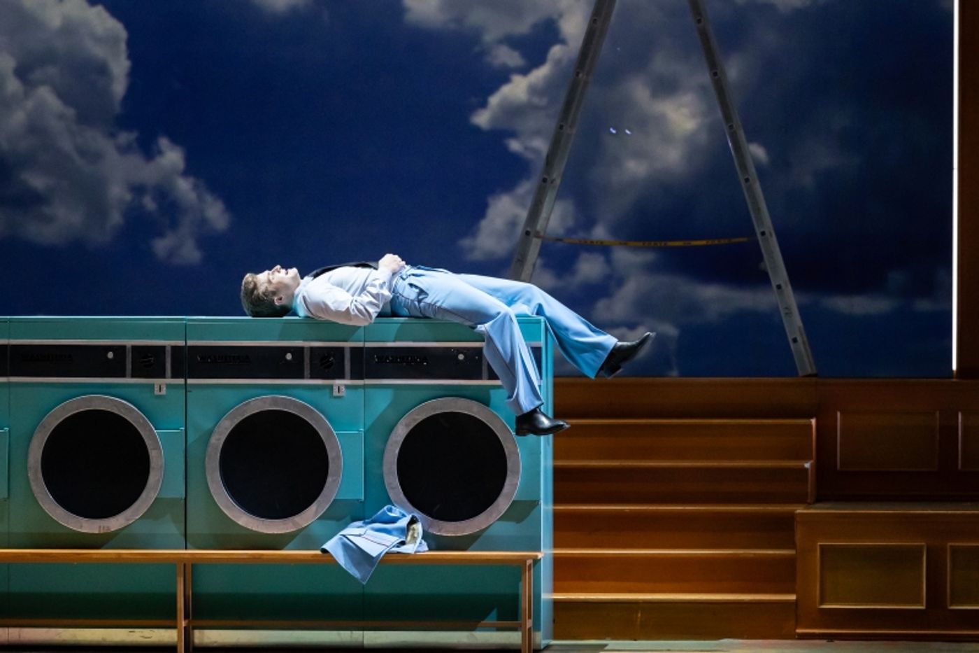 Review: NÁPOJ LÁSKY v Národním divadle  Image