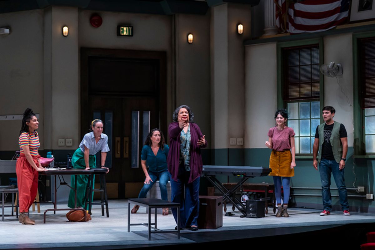 Kim Bey and the cast  at 