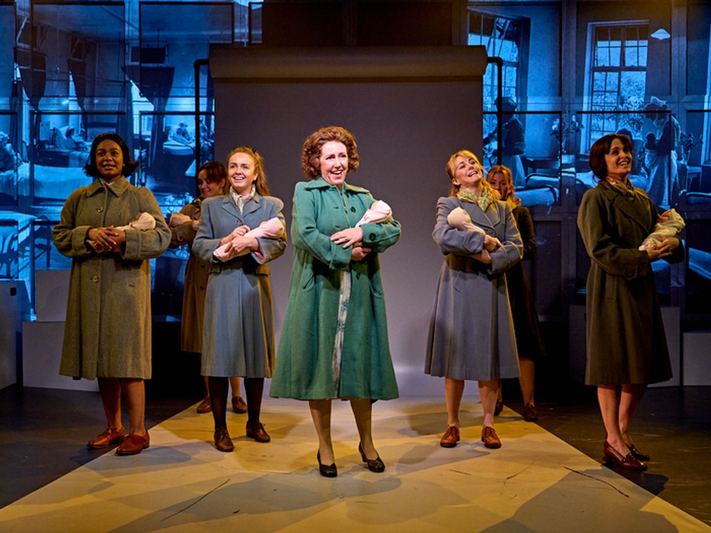 Photos: Get a First Look at CLOSE UP - THE TWIGGY MUSICAL at The Menier Chocolate Factory  Image
