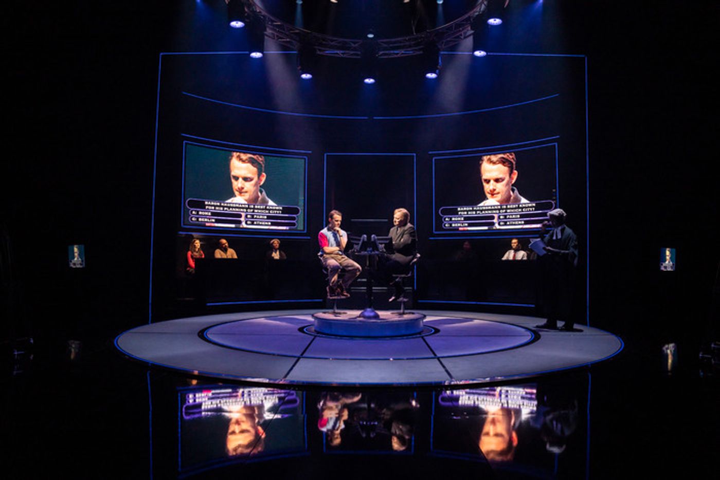 Photos: First Look At The UK National Tour of QUIZ  Image