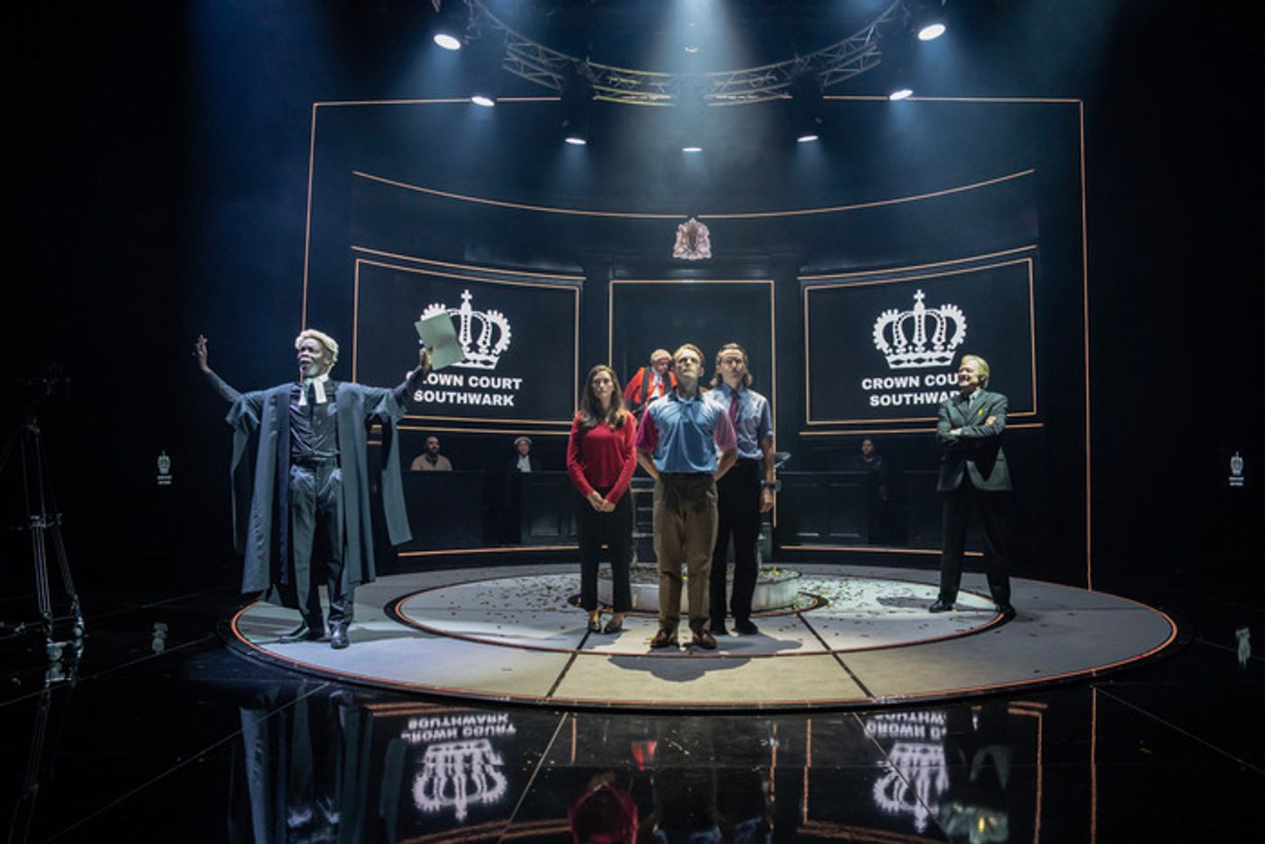 Photos: First Look At The UK National Tour of QUIZ  Image