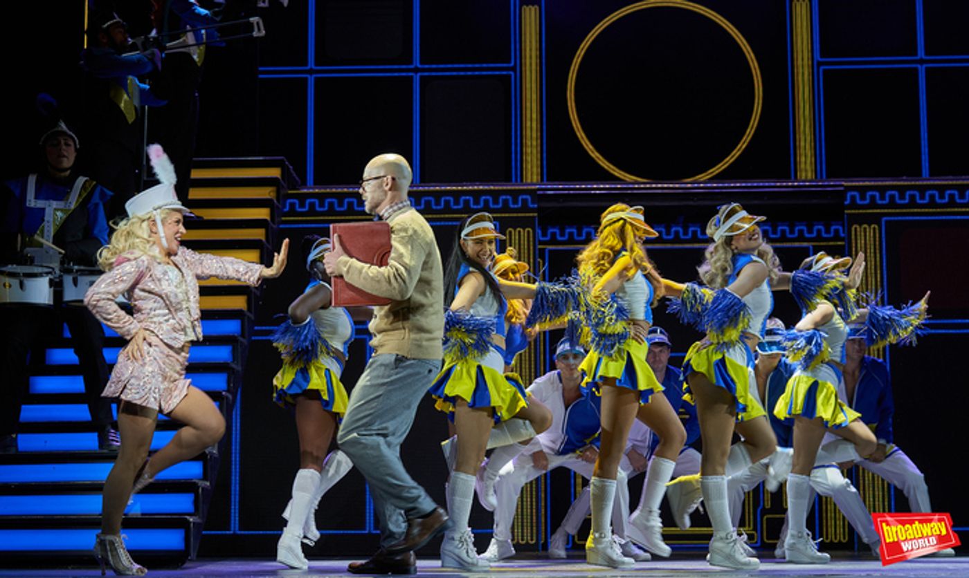 Photos: UNA RUBIA MUY LEGAL se presenta en el Teatro La Latina  Image