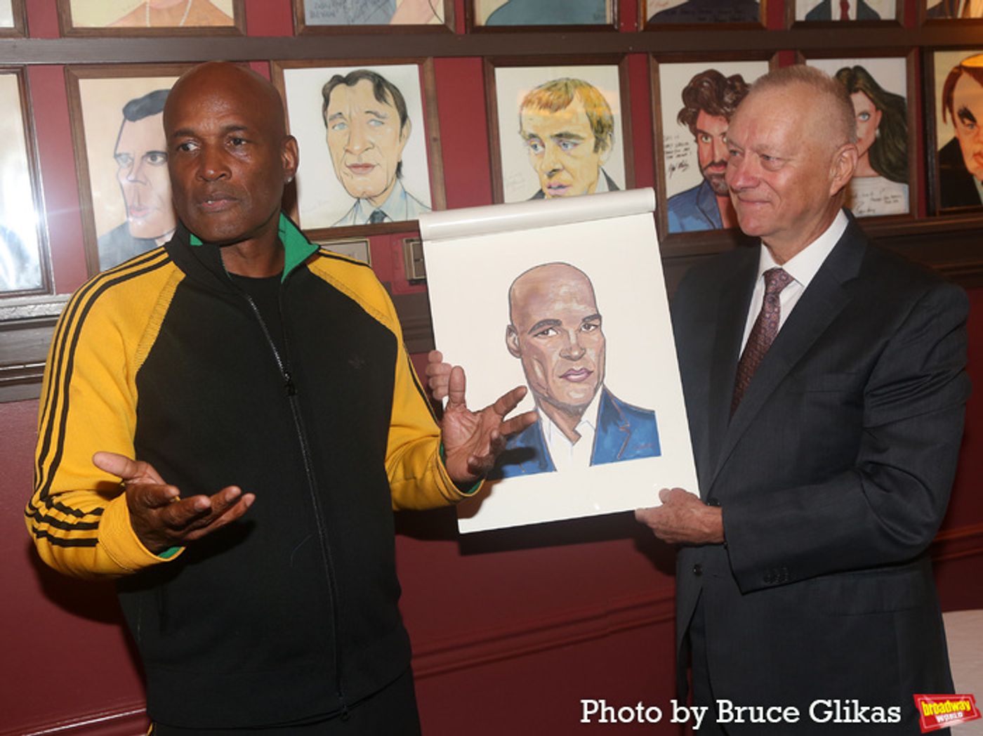 Photos: Director Kenny Leon Gets His Sardi's Portrait  Image