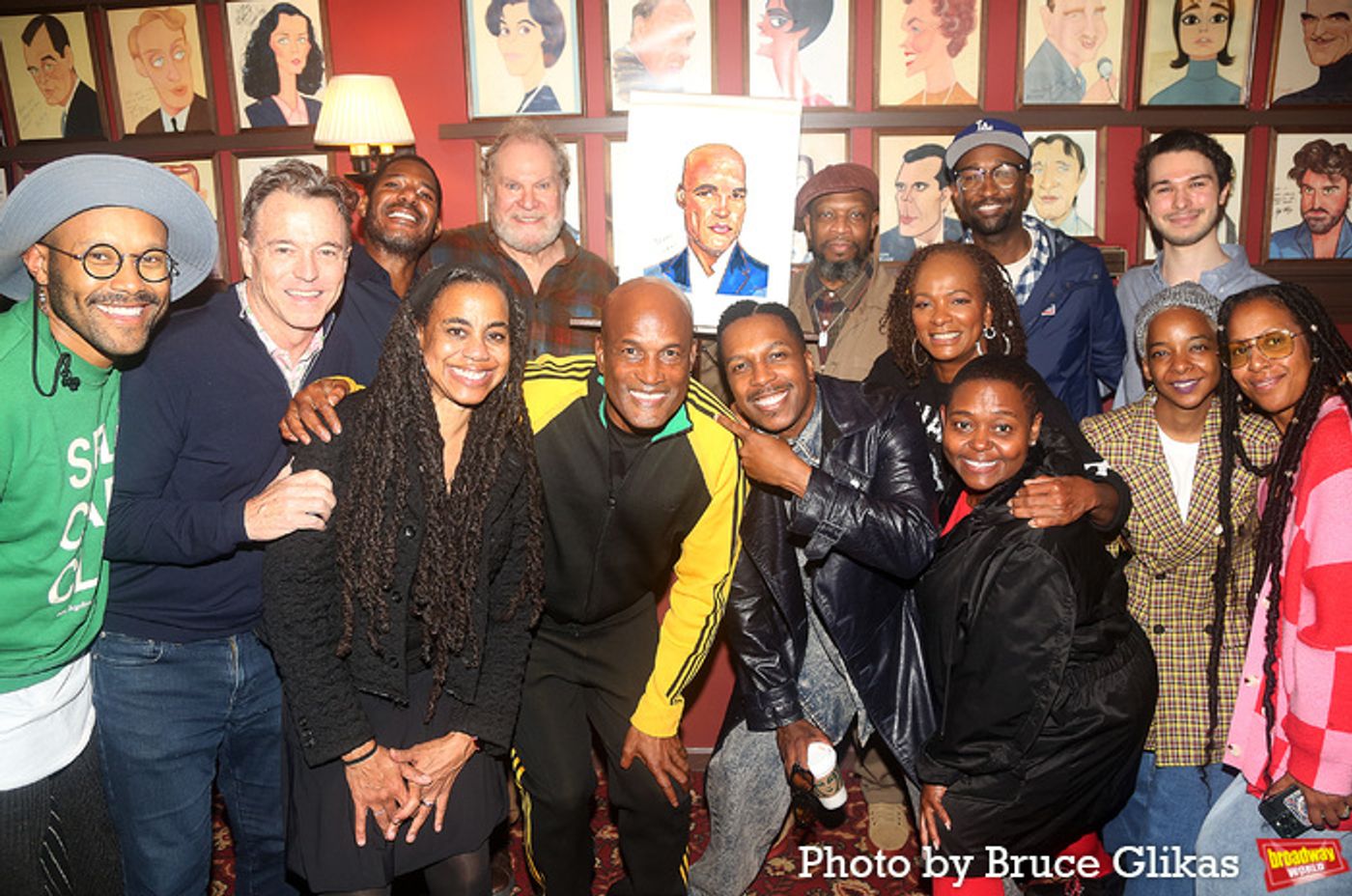 Photos: Director Kenny Leon Gets His Sardi's Portrait  Image