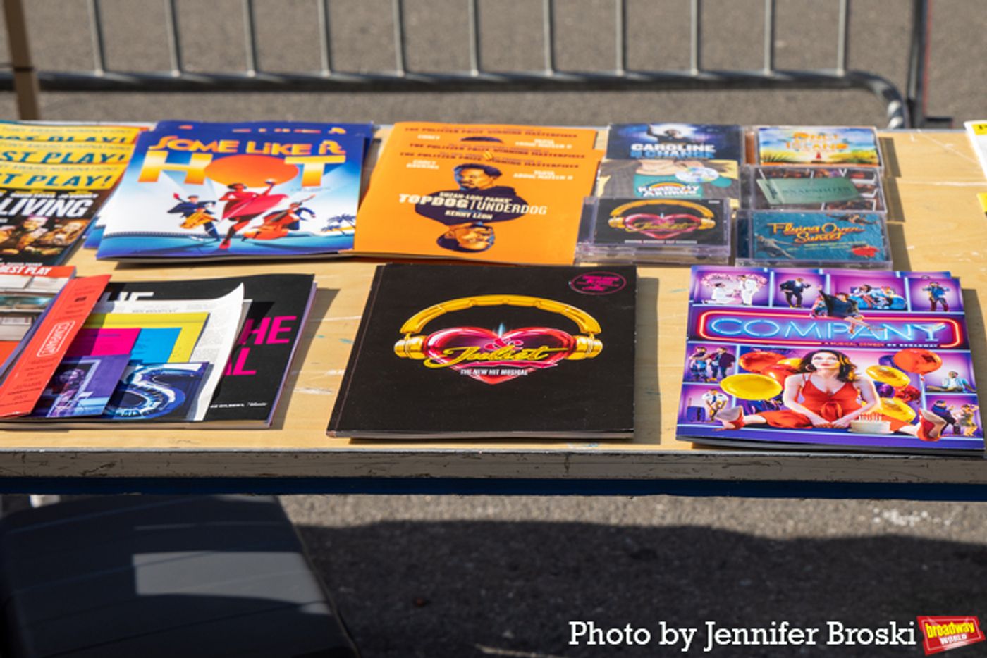 Photos: First Look at the 2023 Broadway Flea Market & Grand Auction  Image