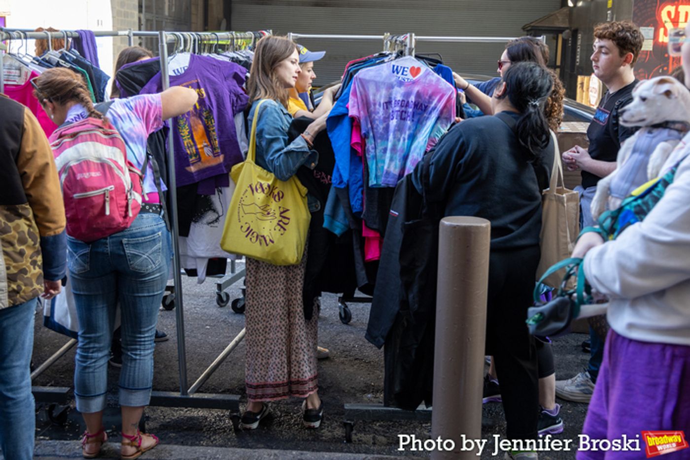 Photos: First Look at the 2023 Broadway Flea Market & Grand Auction  Image