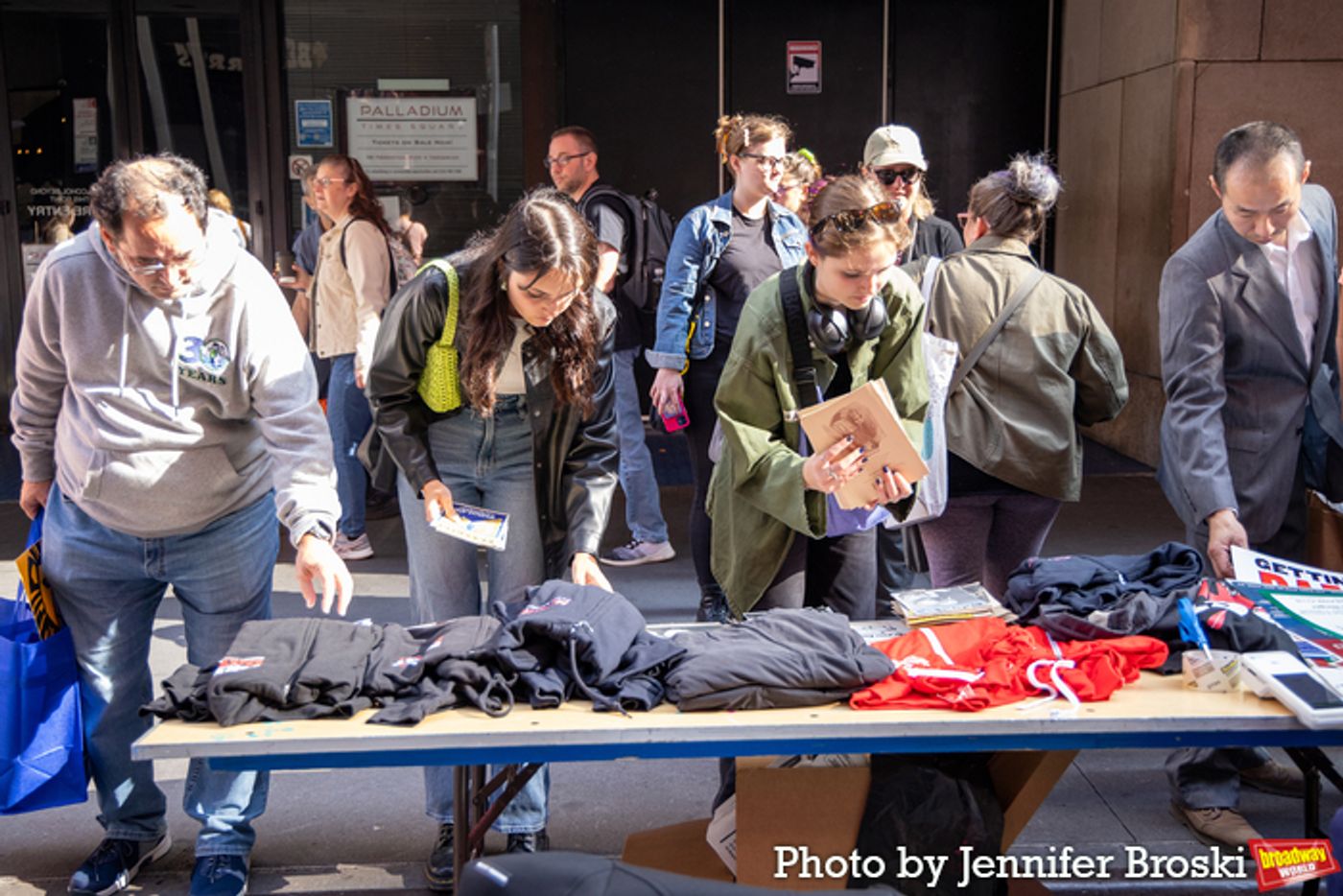 Photos: First Look at the 2023 Broadway Flea Market & Grand Auction  Image