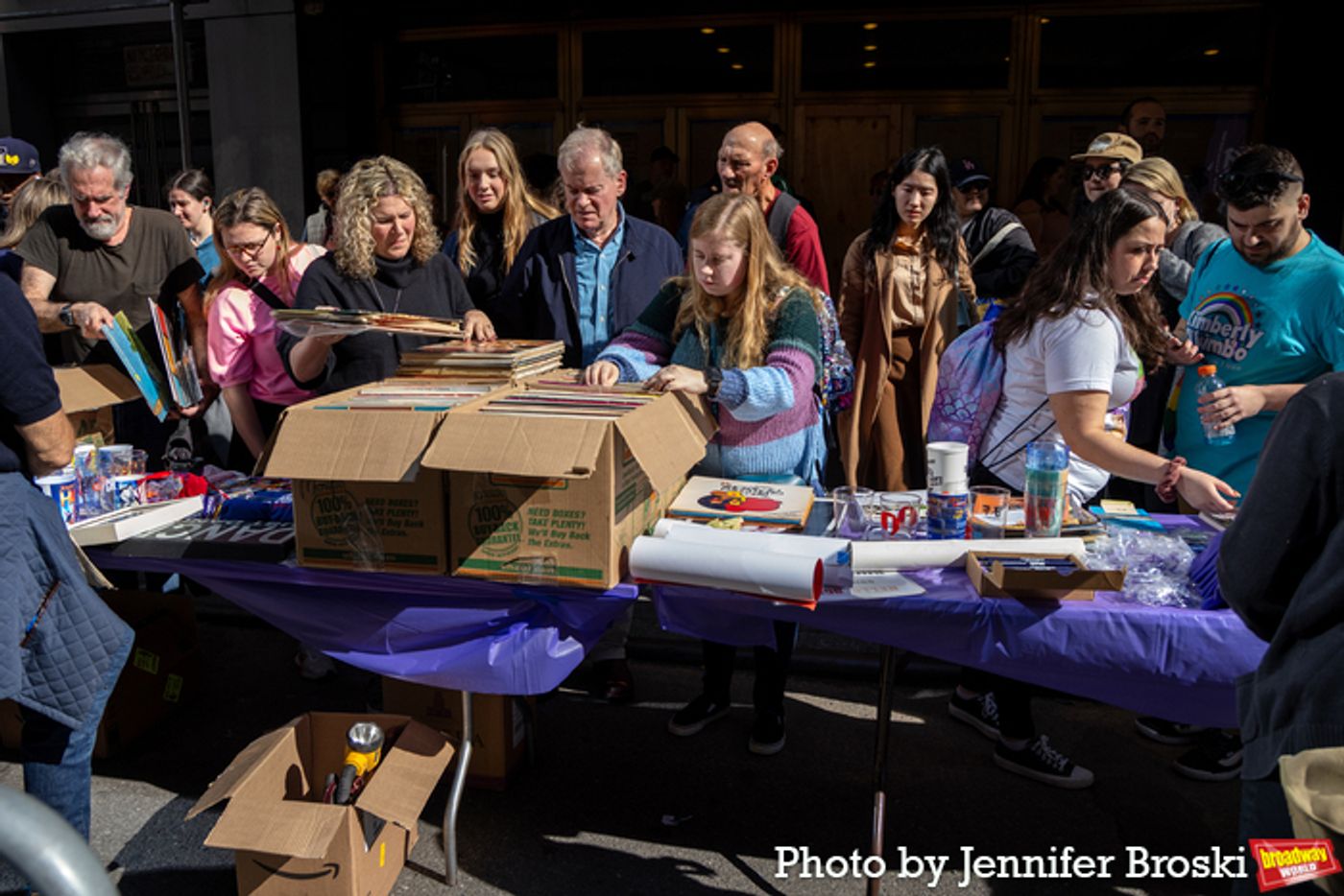 Photos: First Look at the 2023 Broadway Flea Market & Grand Auction  Image