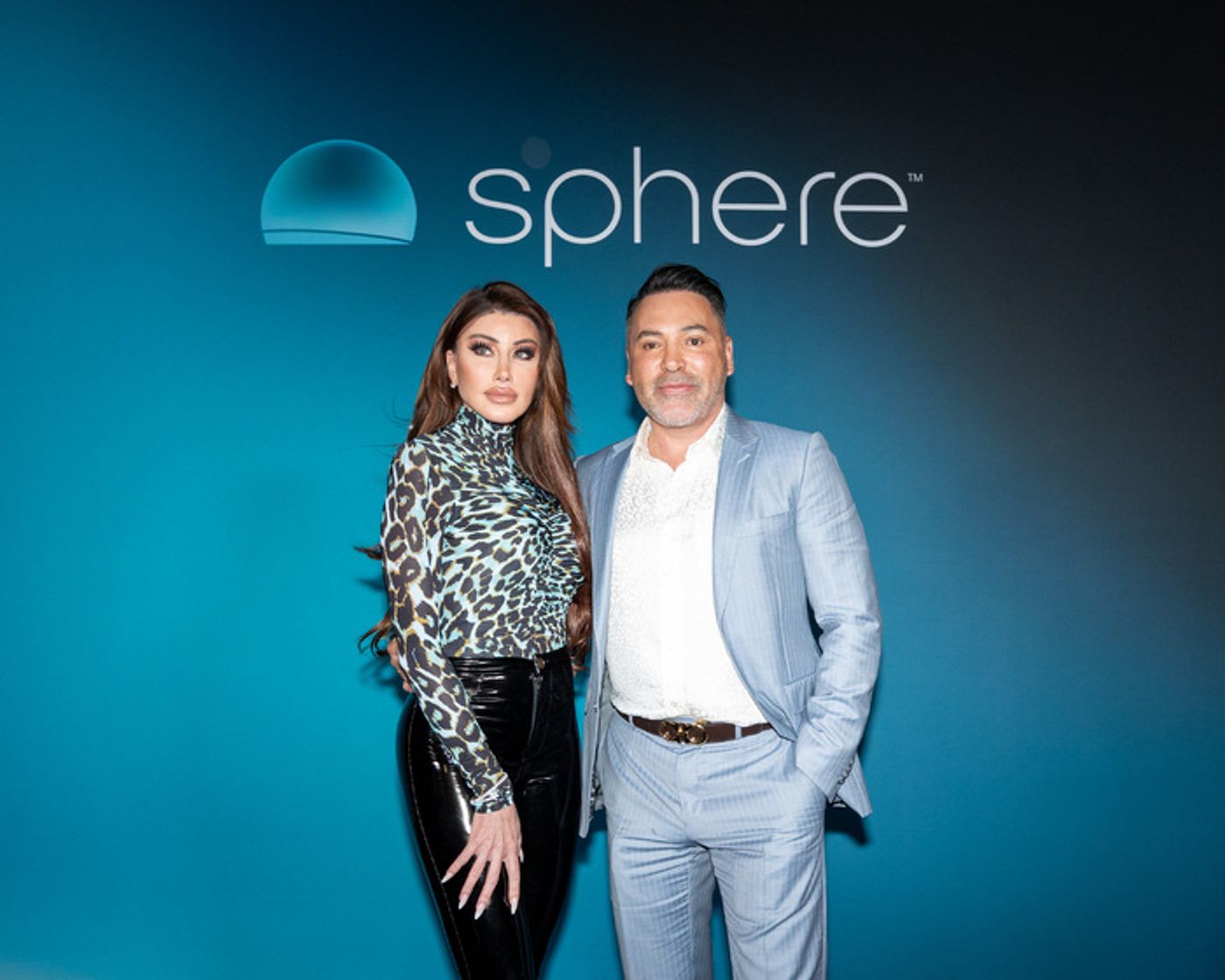 Photos: Stars Arrive at Opening Night of SPHERE in Las Vegas Photos: Stars Arrive at Opening Night of SPHERE in Las Vegas Image