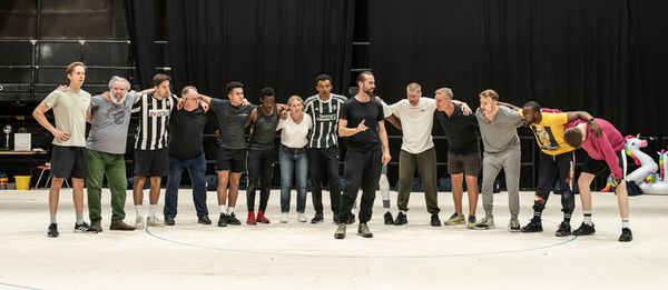 Joseph Fiennes and the cast Photo