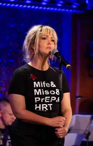 Jenn Lyon Photo