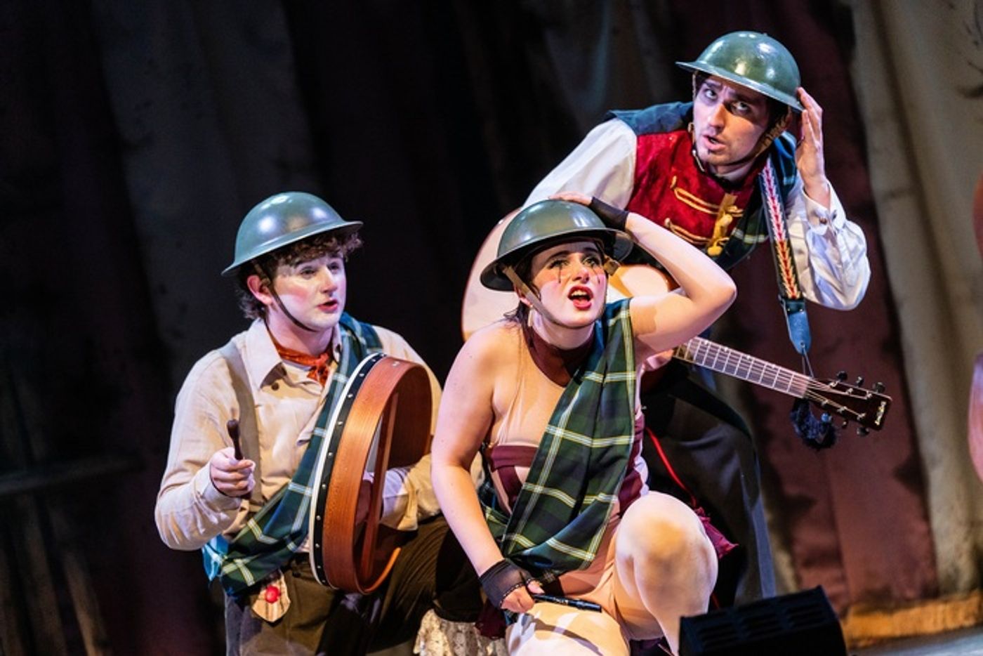 Photos: First Look at the UK Tour of OH WHAT A LOVELY WAR  Image
