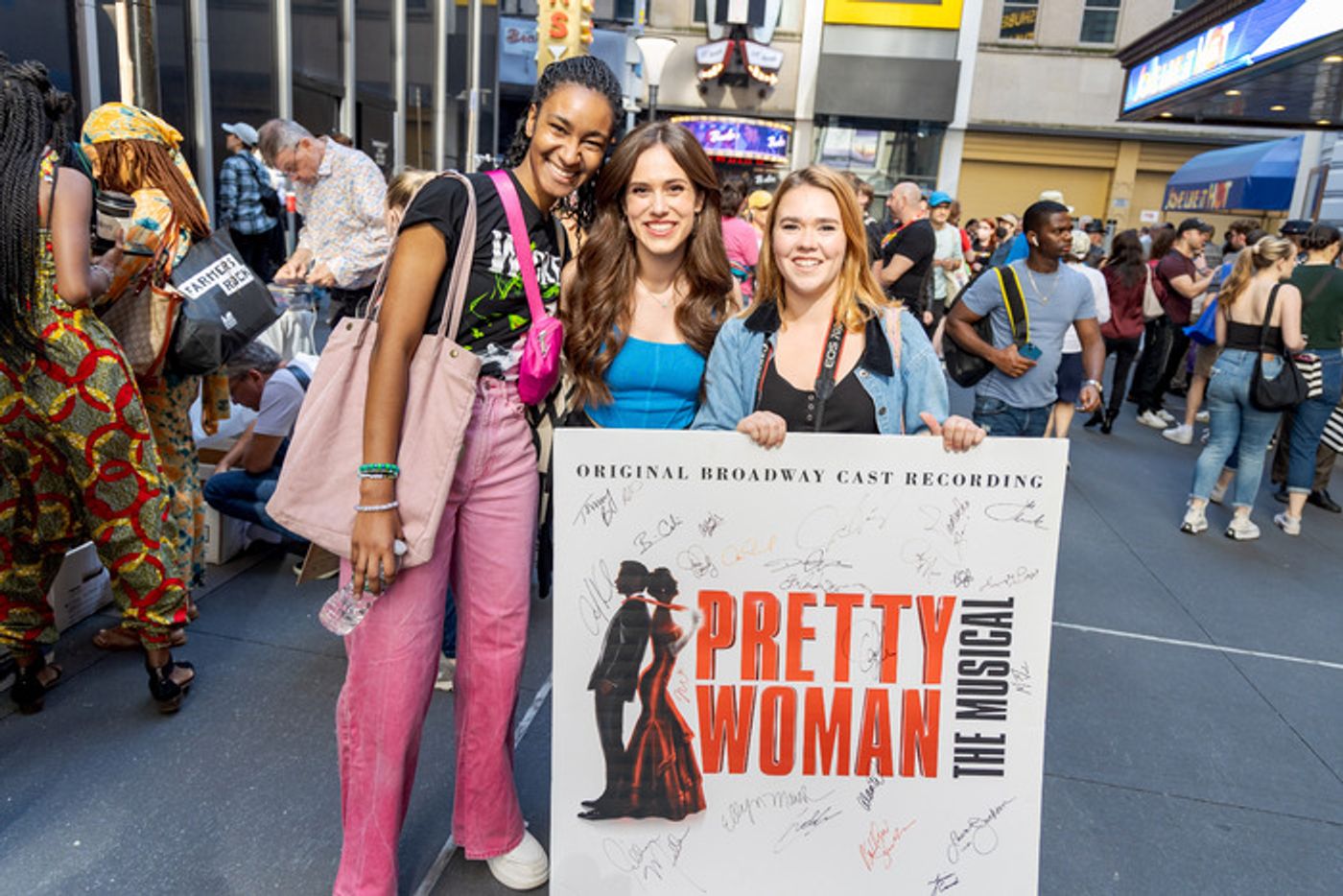 Photos: 2023 BC/EFA Broadway Flea Market & Grand Auction Raises Record-Breaking $1,237,179  Image