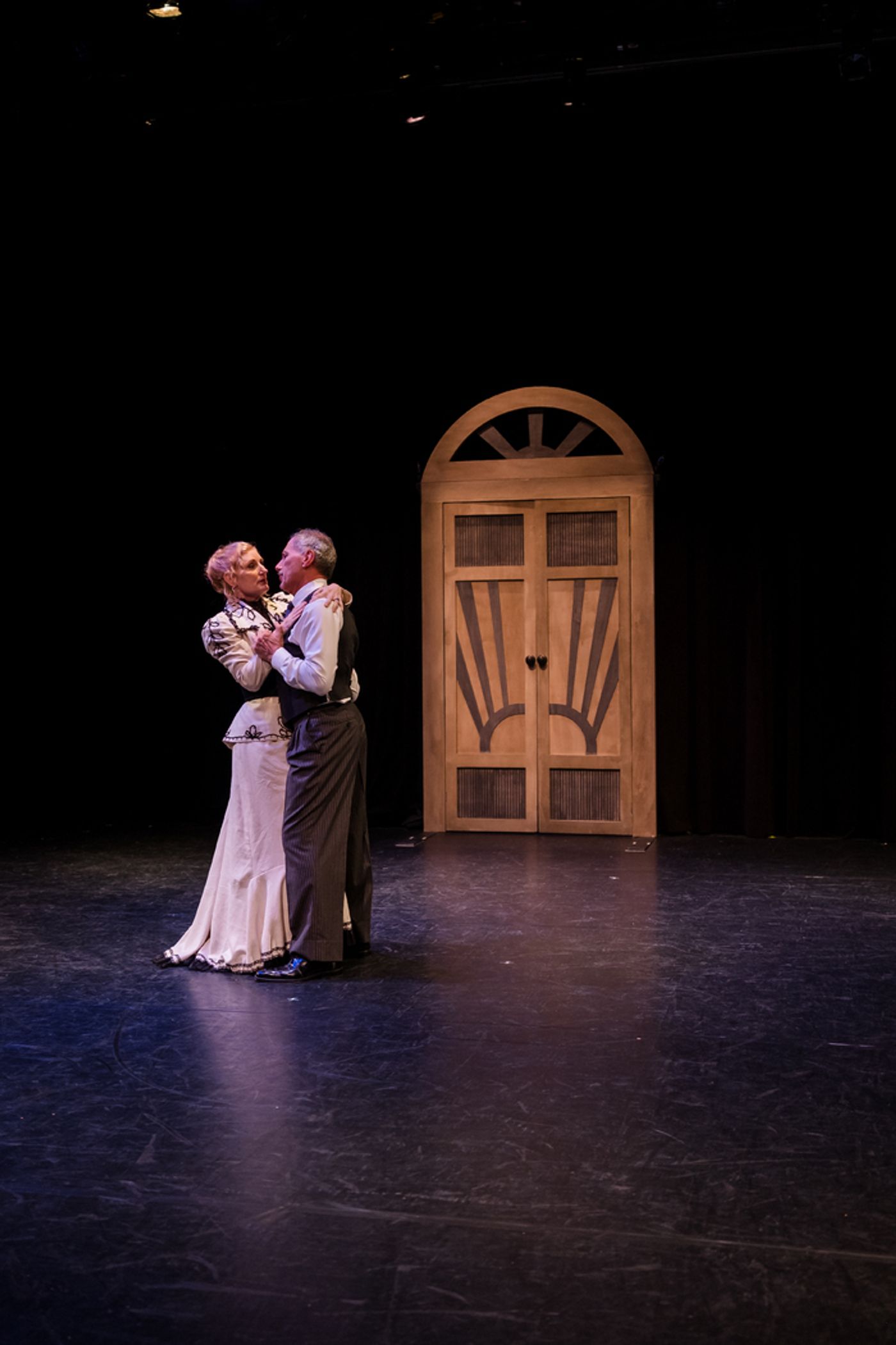 Photos: First Look at The Curtain's ROMEO AND JULIET  Image