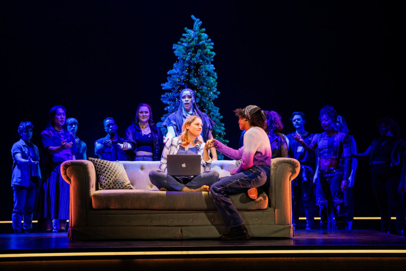 Photos: First Look at Julie Reiber, Benjamin Eakeley & Teralin Jones in JAGGED LITTLE PILL North American Tour  Image