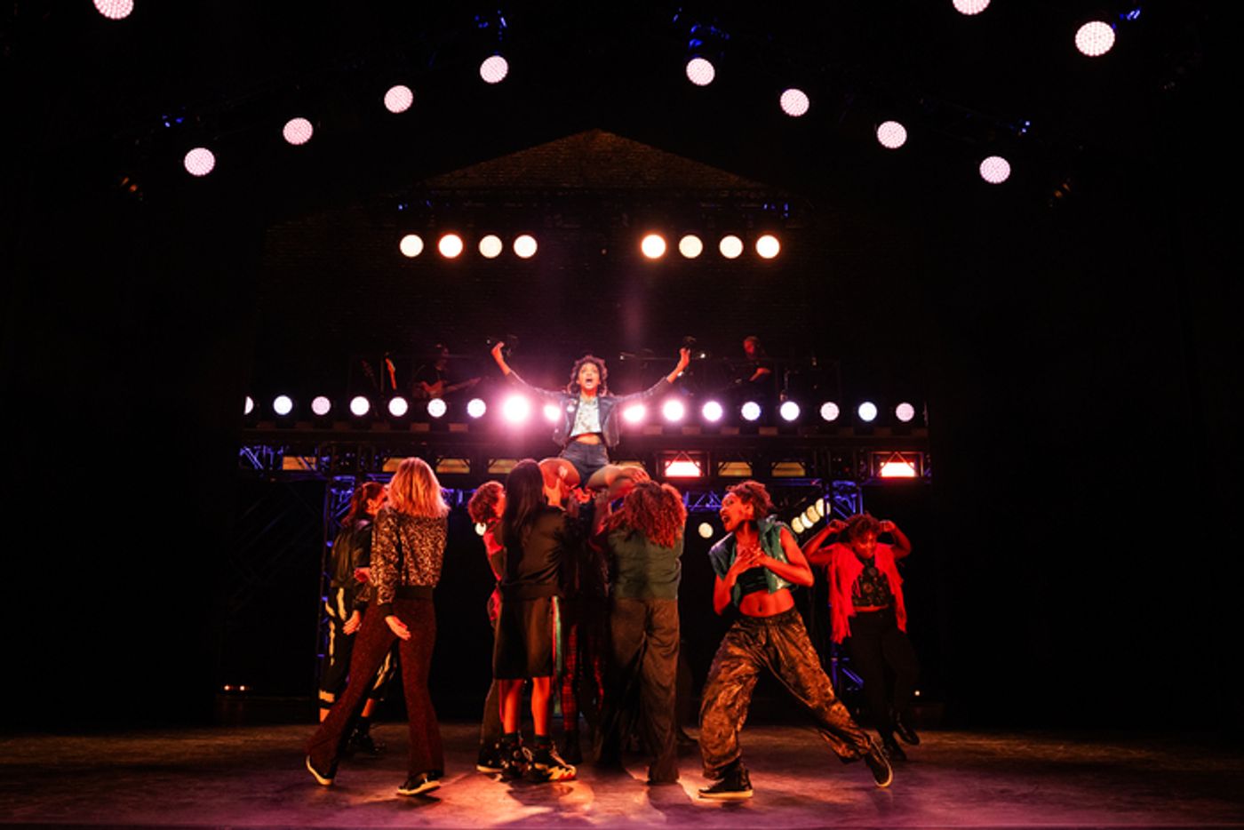 Photos: First Look at Julie Reiber, Benjamin Eakeley & Teralin Jones in JAGGED LITTLE PILL North American Tour  Image
