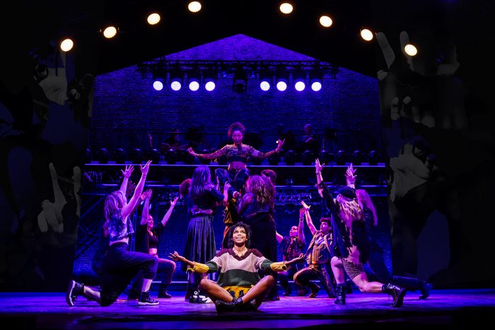 Photos: First Look at Julie Reiber, Benjamin Eakeley & Teralin Jones in JAGGED LITTLE PILL North American Tour — photo 18 of 20