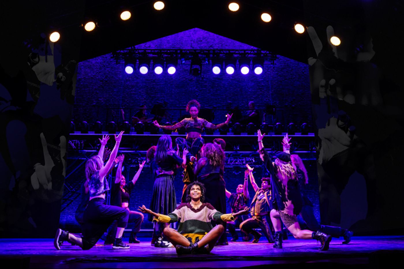 Photos: First Look at Julie Reiber, Benjamin Eakeley & Teralin Jones in JAGGED LITTLE PILL North American Tour  Image