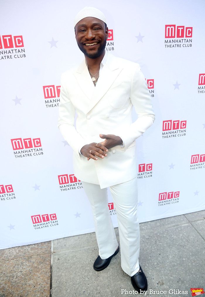 Photos: JAJA'S AFRICAN HAIR BRAIDING Cast Walks the Red Carpet on Opening Night — photo 19 of 51