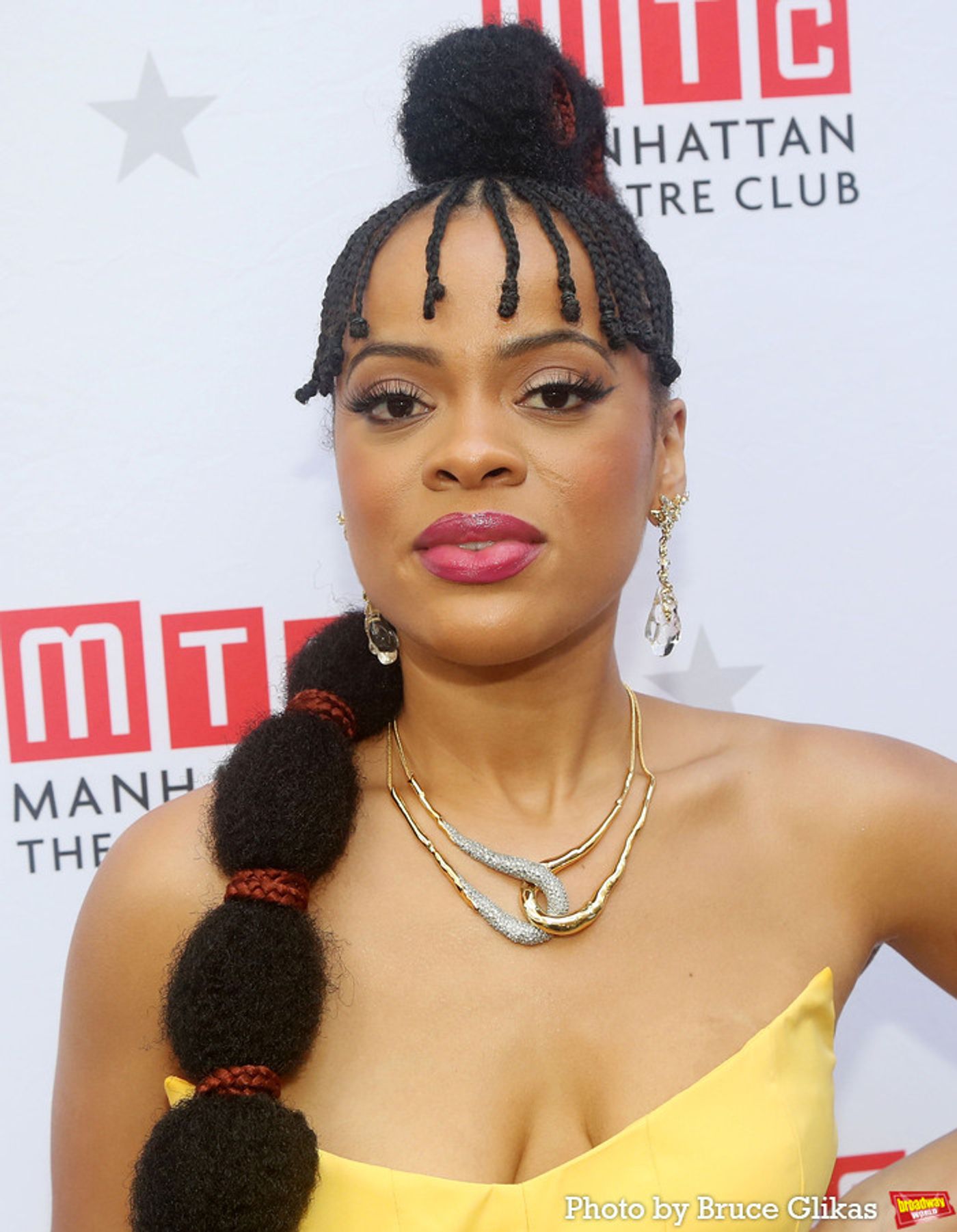 Photos: JAJA'S AFRICAN HAIR BRAIDING Cast Walks the Red Carpet on Opening Night  Image