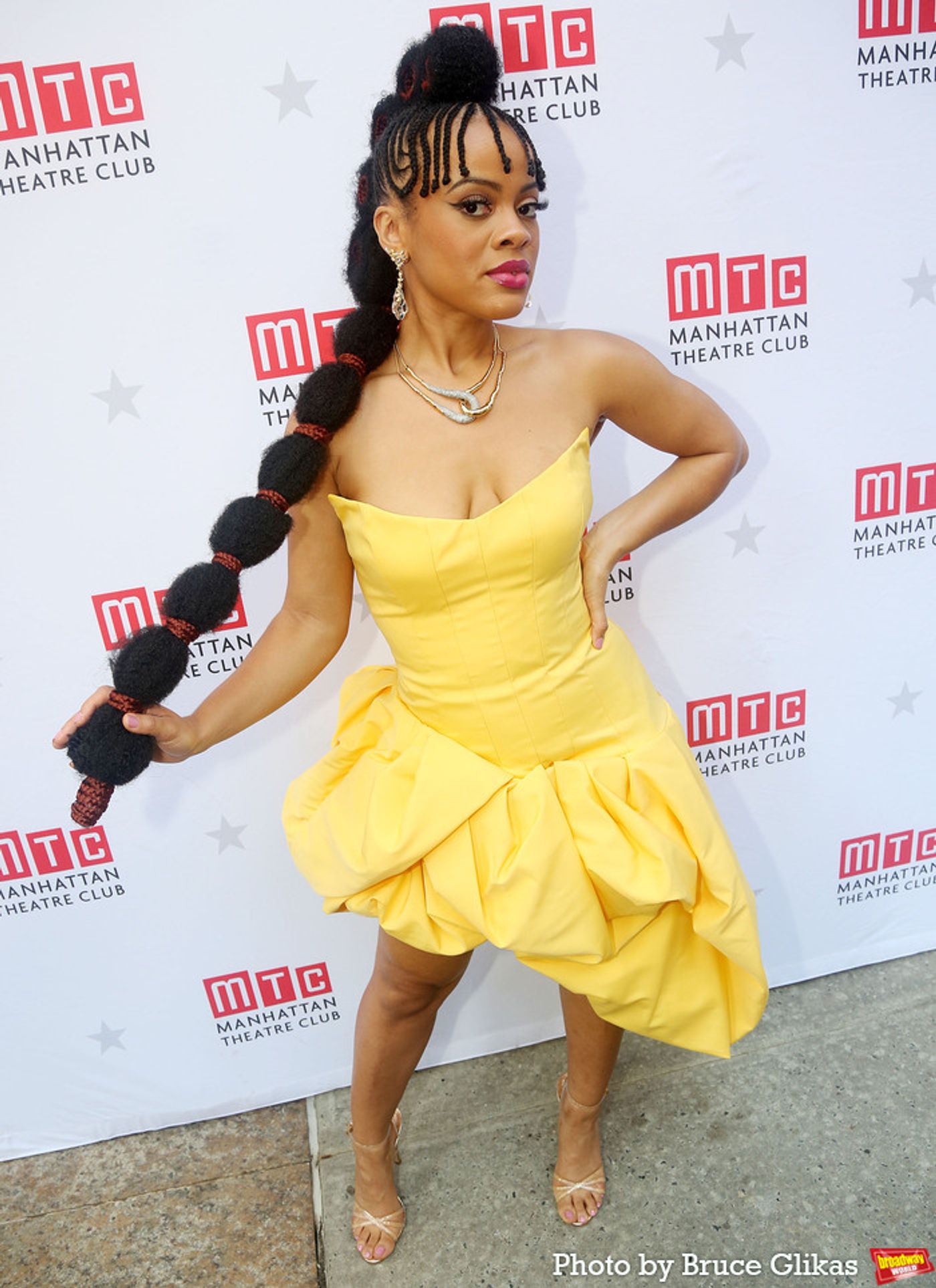 Photos: JAJA'S AFRICAN HAIR BRAIDING Cast Walks the Red Carpet on Opening Night  Image