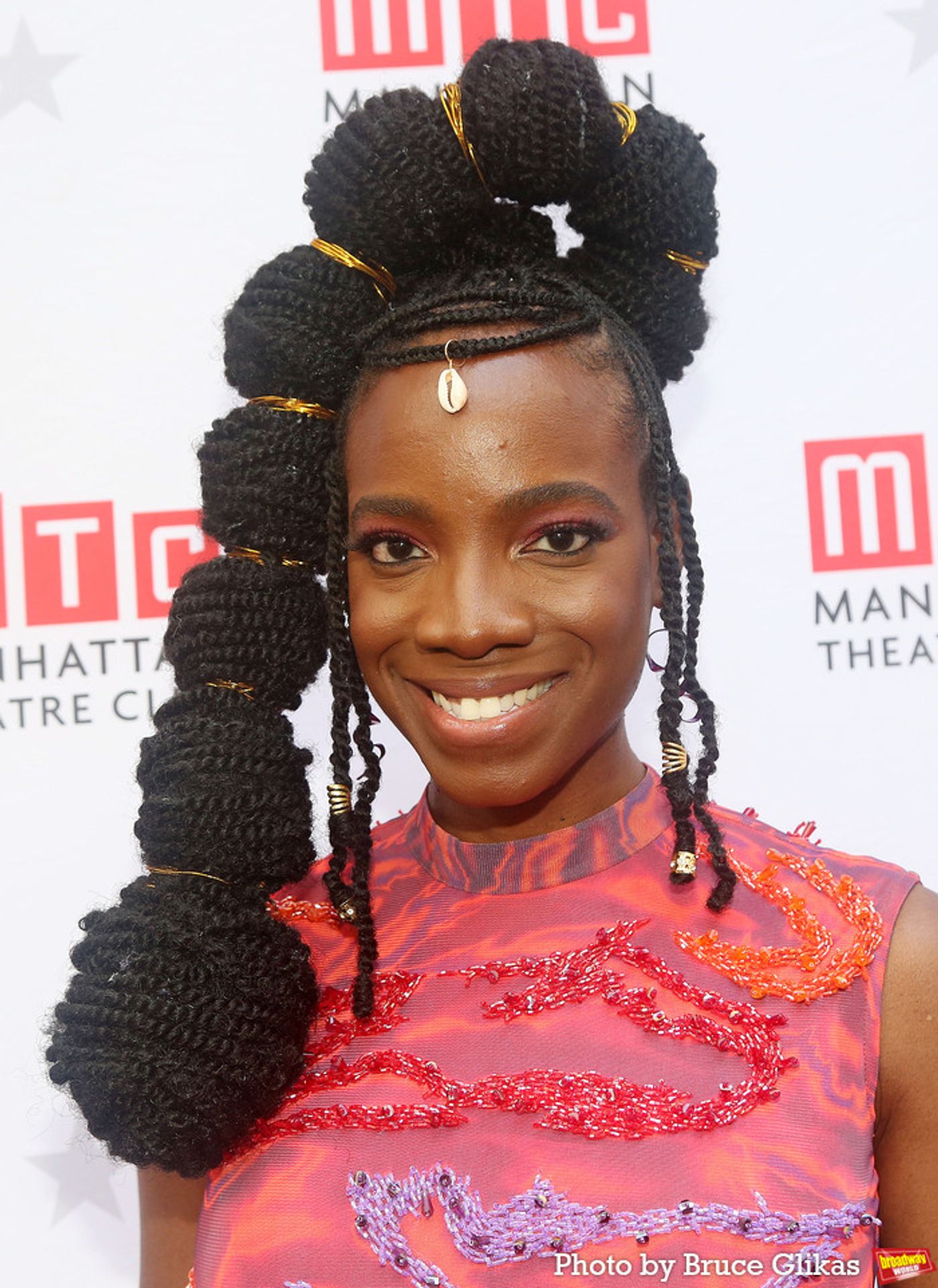 Photos: JAJA'S AFRICAN HAIR BRAIDING Cast Walks the Red Carpet on Opening Night  Image