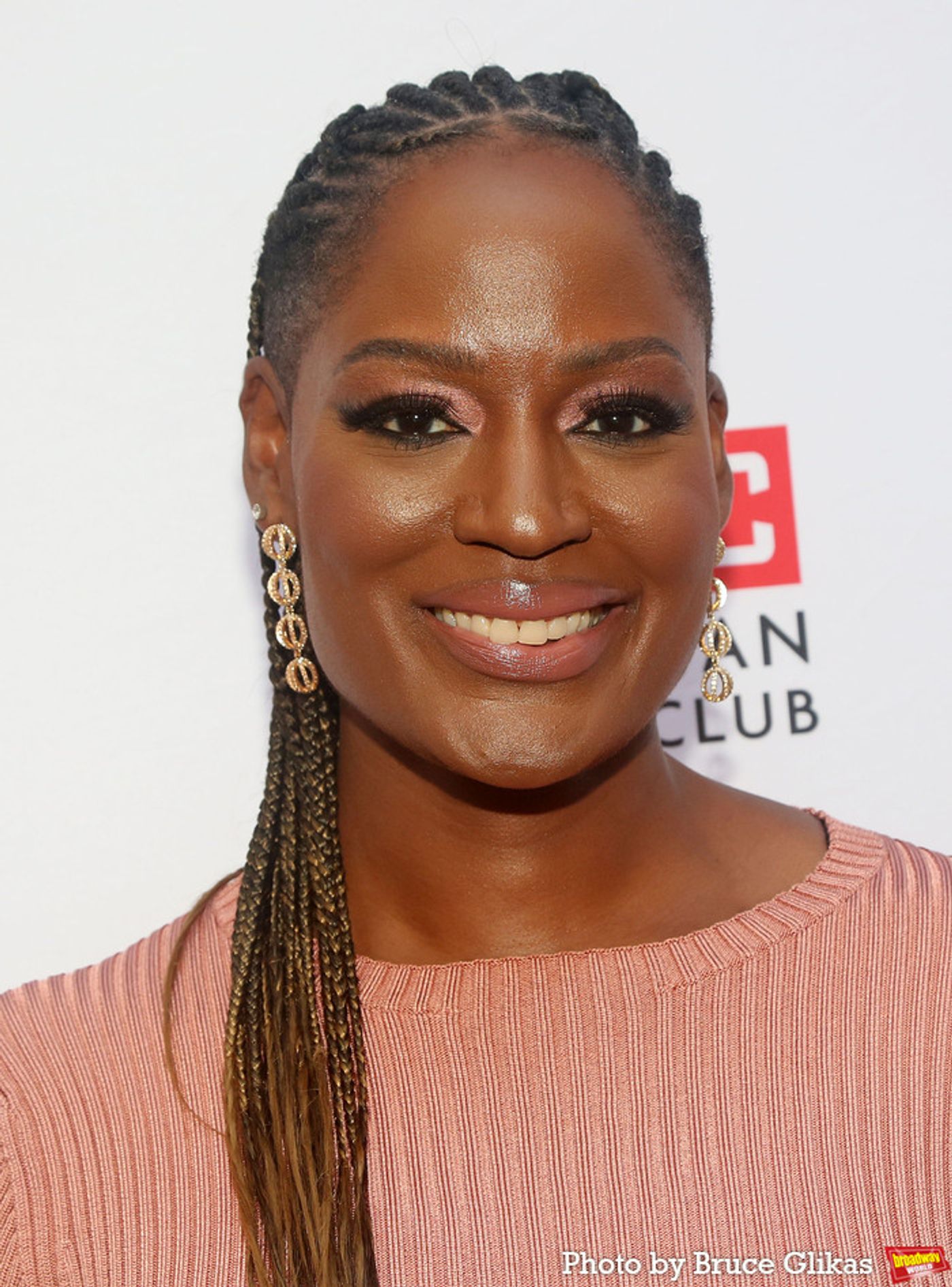 Photos: JAJA'S AFRICAN HAIR BRAIDING Cast Walks the Red Carpet on Opening Night  Image