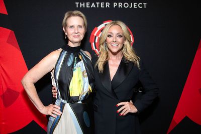 Cynthia Nixon and Jane Krakowski Photo