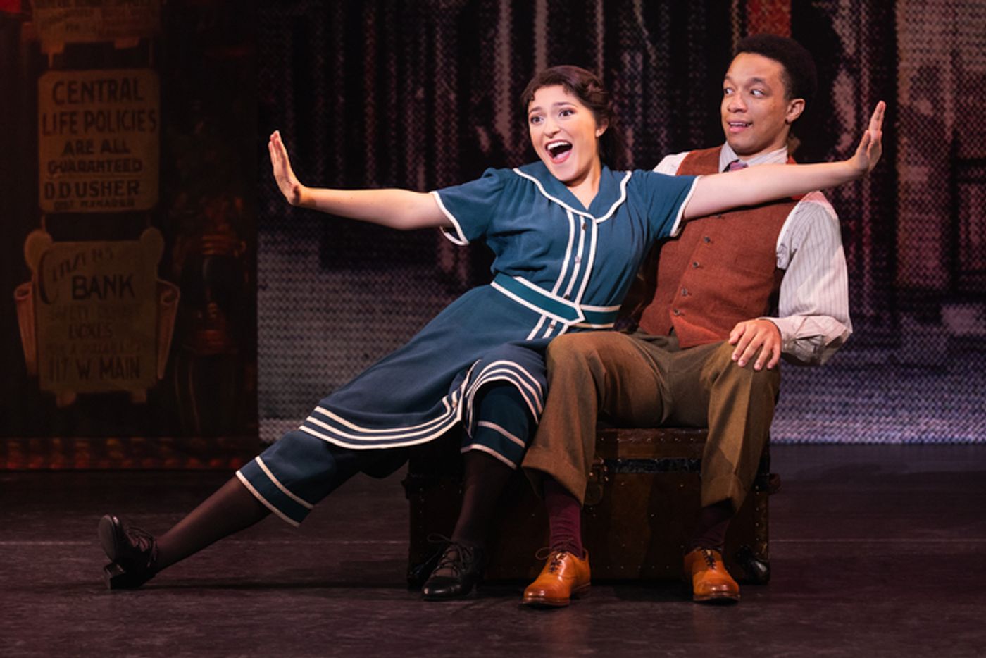 Photos/Video: First Look at the North American Tour of FUNNY GIRL  Image