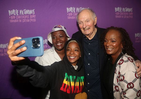 Heather Alicia Simms, Kara Young, Alan Alda, and Vanessa Bell Calloway Photo