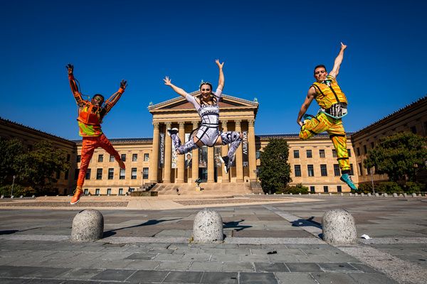 Photos: Cirque Du Soleil BAZZAR Artists Visit Philadelphia Museum Of Art And LOVE Park  Image