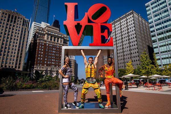Photos: Cirque Du Soleil BAZZAR Artists Visit Philadelphia Museum Of Art And LOVE Park  Image