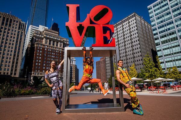 Photos: Cirque Du Soleil BAZZAR Artists Visit Philadelphia Museum Of Art And LOVE Park  Image