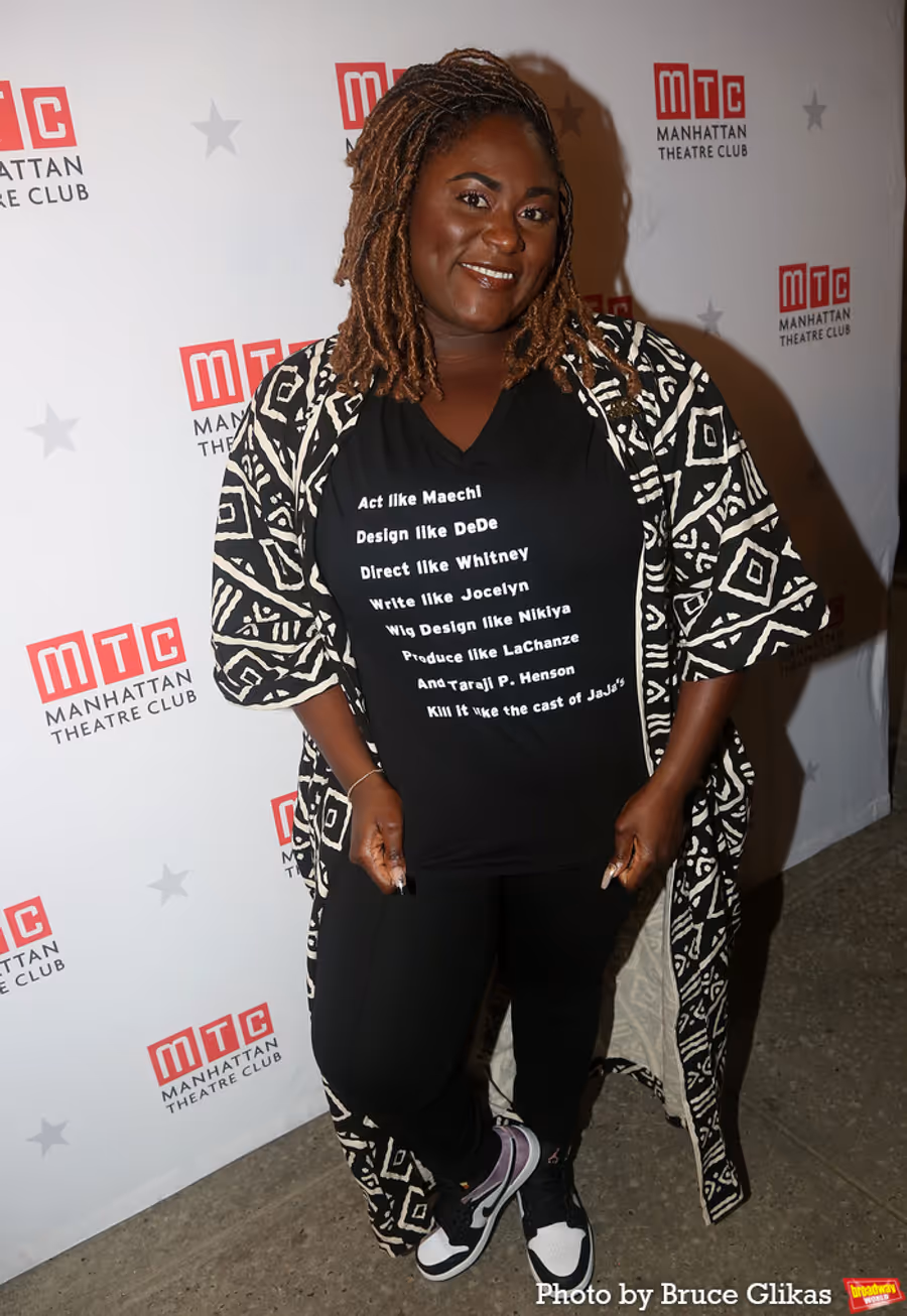 Photos: Taraji P. Henson, Noah Centineo & More Arrive on the Red Carpet for JAJA's AFRICAN HAIR BRAIDING Image