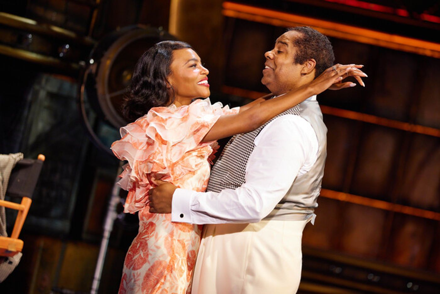 Photos & Video: First Look at James Monroe Iglehart & More in A WONDERFUL WORLD  Image