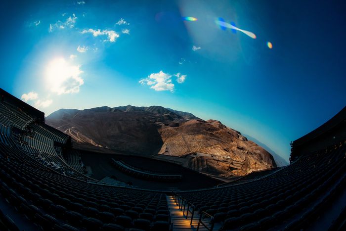 Photos: First Look at Darren Aronofsky's POSTCARDS FROM EARTH at Sphere — photo 7 of 10