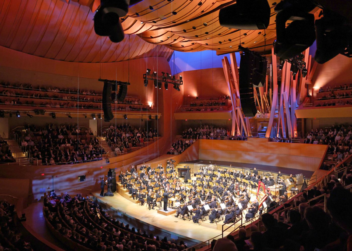Photos: Go Inside The Los Angeles Philharmonic's Gala CELEBRATING FRANK GEHRY Photos: Go Inside The Los Angeles Philharmonic's Gala CELEBRATING FRANK GEHRY Image