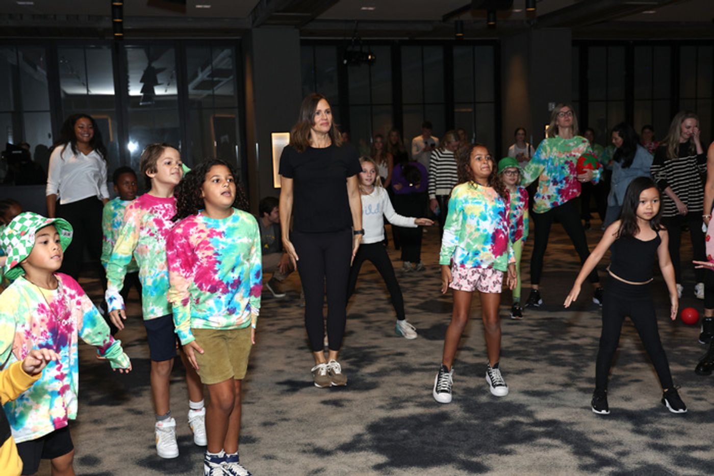 Photos: Jennifer Garner Celebrates Once Upon A Farm Refrigerated Oat Bar Launch in Brooklyn  Image