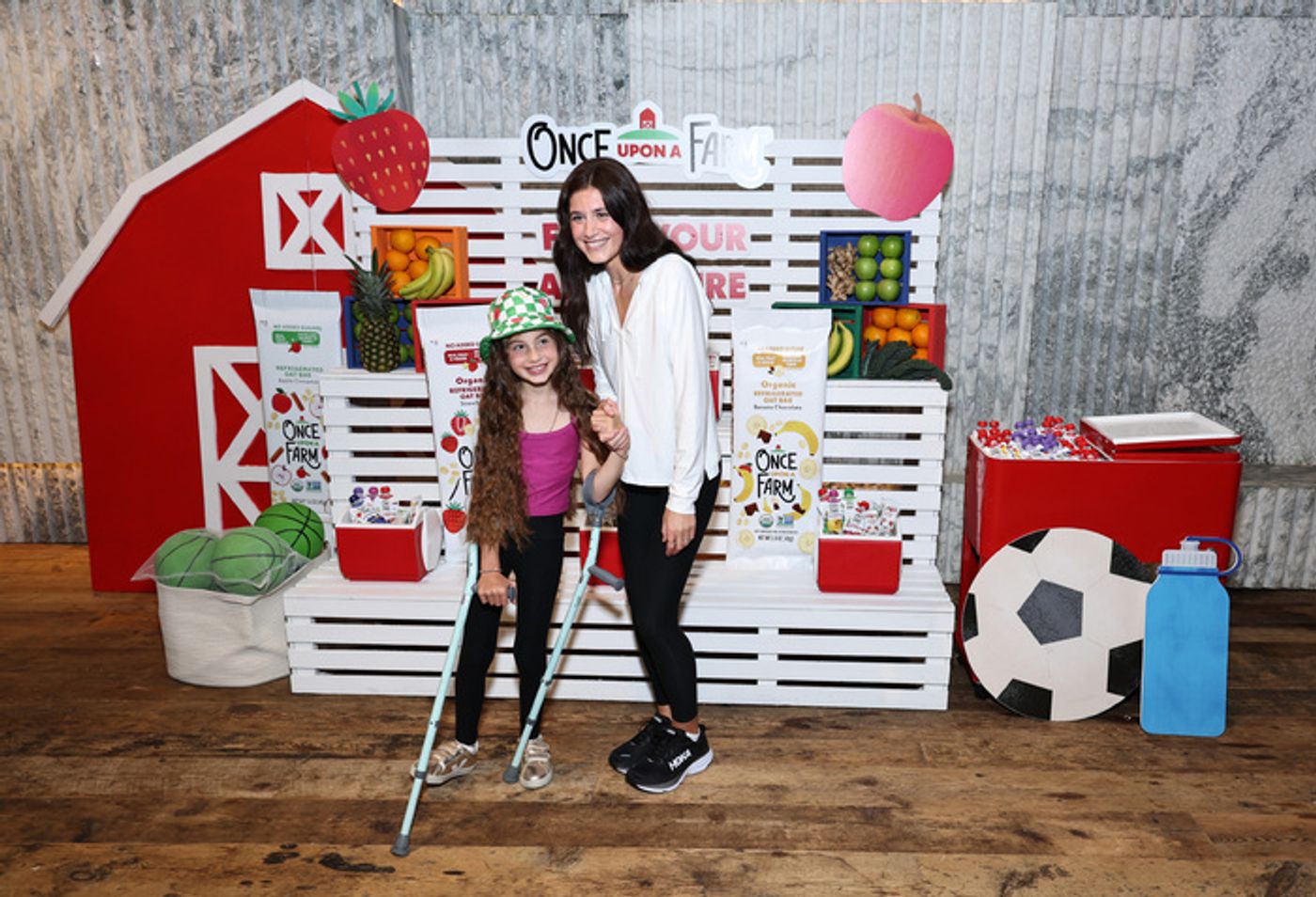 Photos: Jennifer Garner Celebrates Once Upon A Farm Refrigerated Oat Bar Launch in Brooklyn  Image