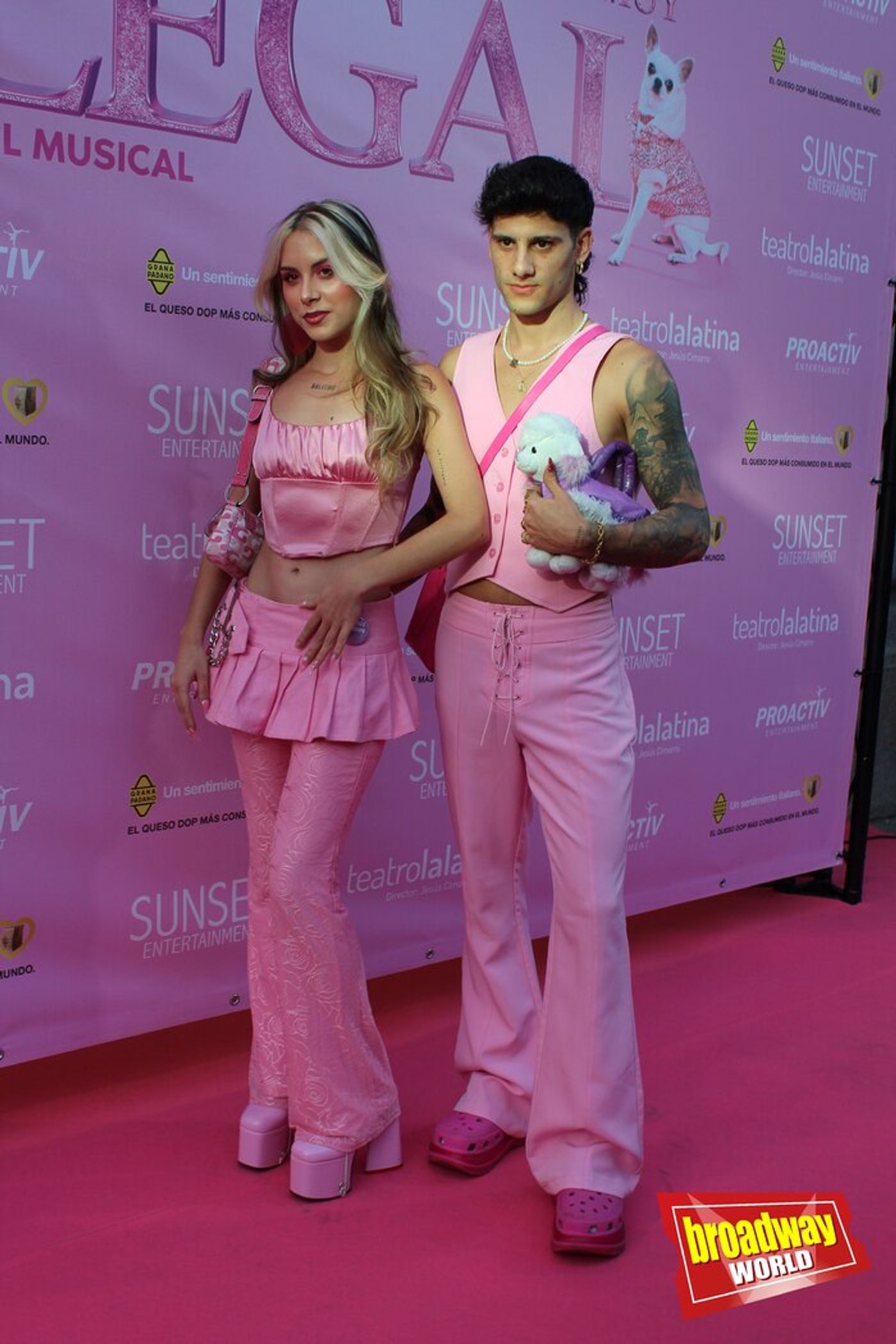 Photos: Noche de estreno de UNA RUBIA MUY LEGAL en el Teatro La Latina Photos: Noche de estreno de UNA RUBIA MUY LEGAL en el Teatro La Latina Image