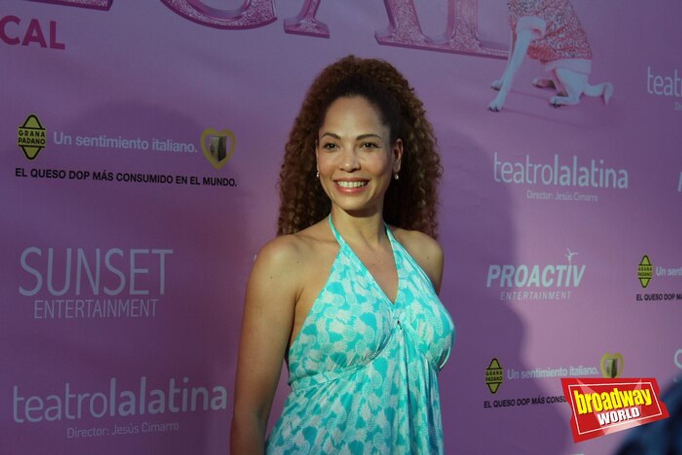 Photos: Noche de estreno de UNA RUBIA MUY LEGAL en el Teatro La Latina Photos: Noche de estreno de UNA RUBIA MUY LEGAL en el Teatro La Latina Image