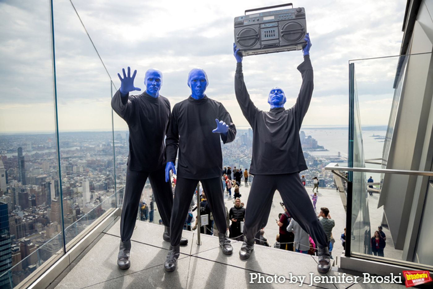 Photos: Blue Man Group Celebrates 17K Performances at Edge  Image