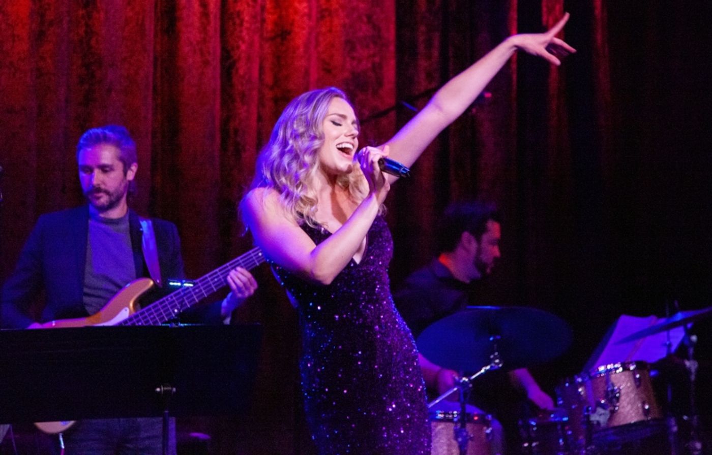 Review: Jen Brett Makes NYC Solo Show Debut At Birdland With MOSAIC  Image