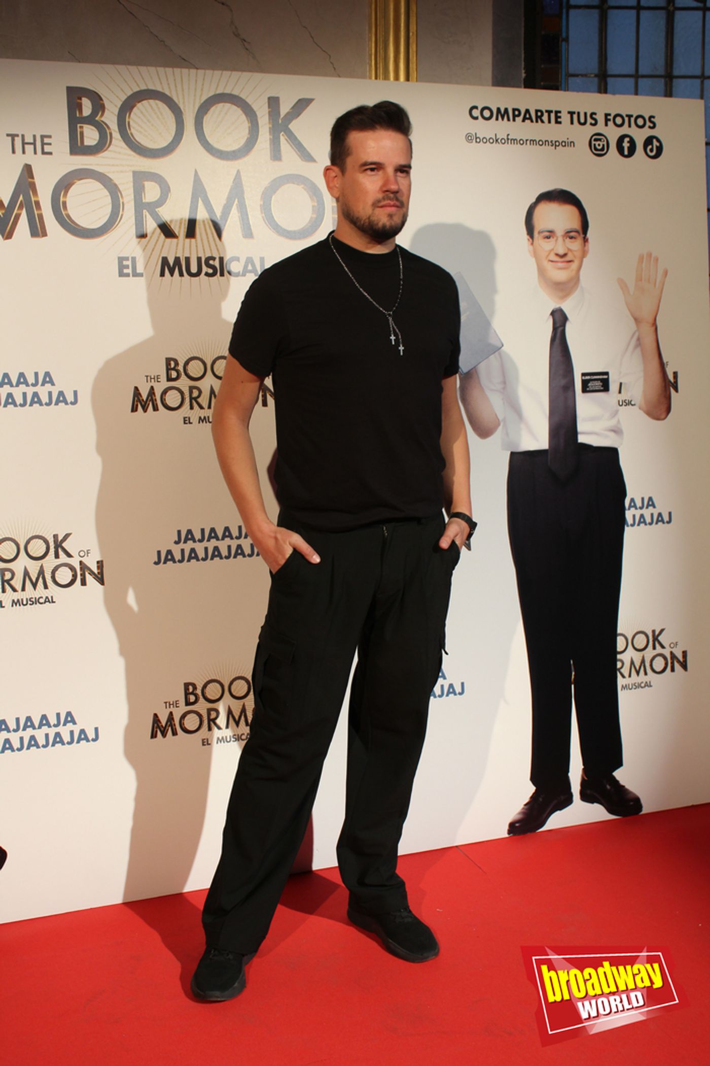 Photos: Noche de estreno de BOOK OF MORMON en el Teatro Calderón Photos: Noche de estreno de BOOK OF MORMON en el Teatro Calderón Image