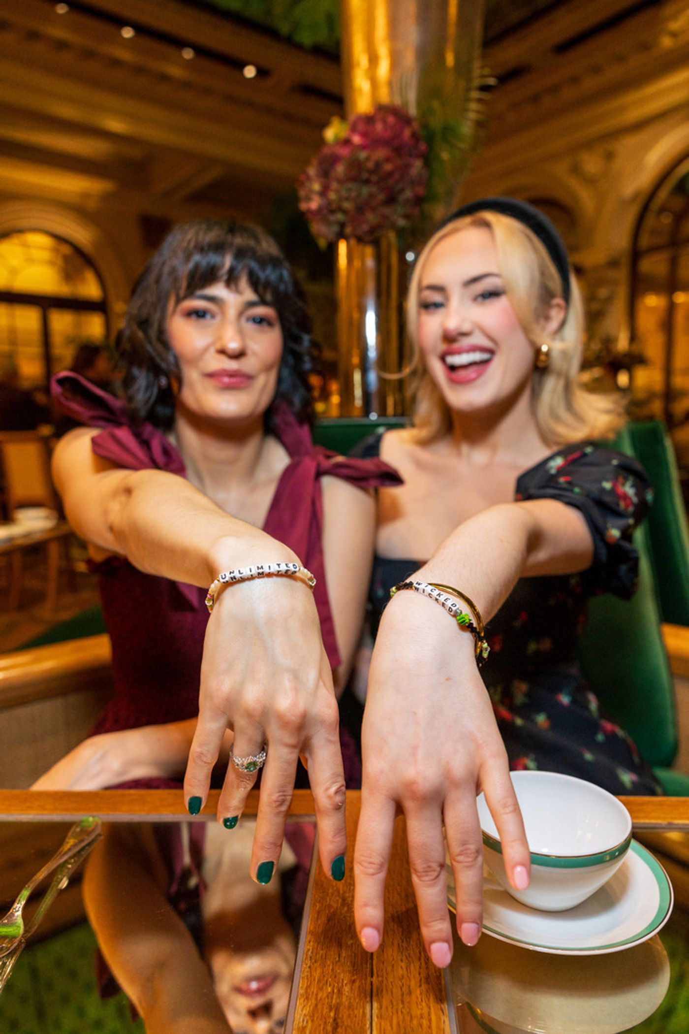 Photos: WICKED Stars Alyssa Fox and McKenzie Kurtz Enjoy the Plaza Hotel's WICKED-Themed Tea  Image