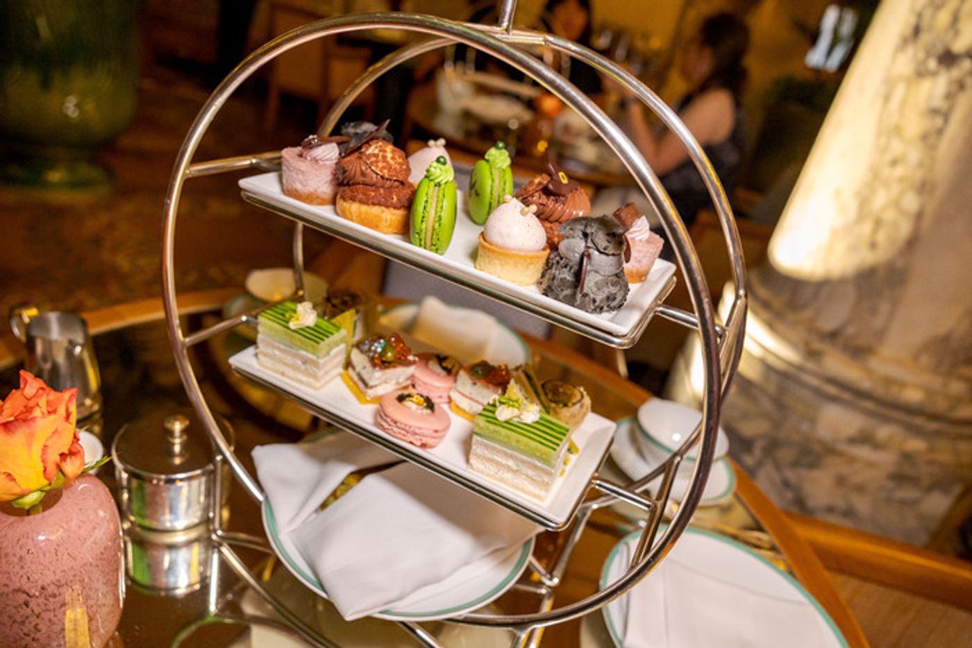 Photos: WICKED Stars Alyssa Fox and McKenzie Kurtz Enjoy the Plaza Hotel's WICKED-Themed Tea Photos: WICKED Stars Alyssa Fox and McKenzie Kurtz Enjoy the Plaza Hotel's WICKED-Themed Tea Image